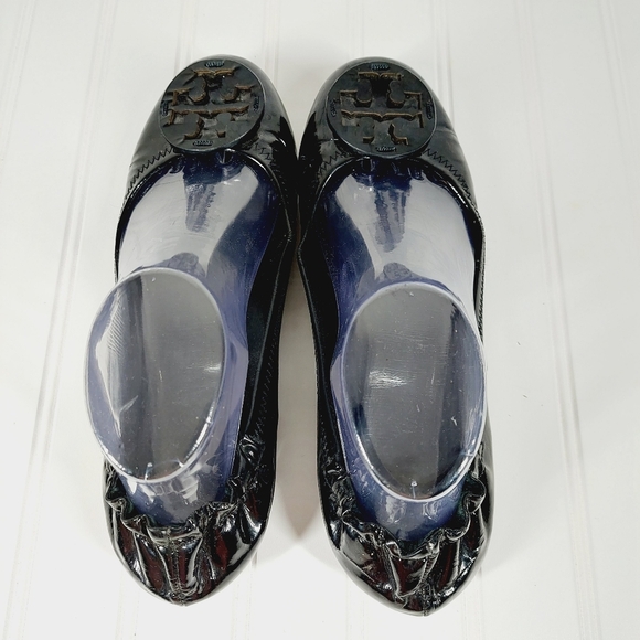 Tory Burch Black Patent Leather Reva Scrunch Ballet Flats A25 - Picture 8 of 15